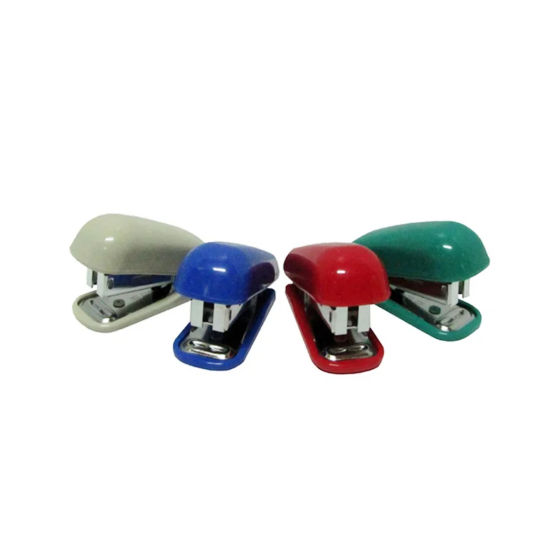 [#1118] Corchetera mini 26/6 tamaño 6cm colores surtidos