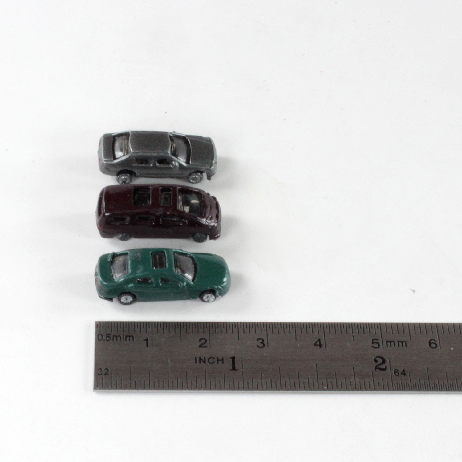 Autos a escala variados colores y tamaños