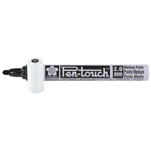 Marcadores Permanente Pen Touch Sakura (2mm)