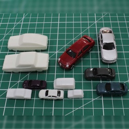 Autos a escala variados colores y tamaños